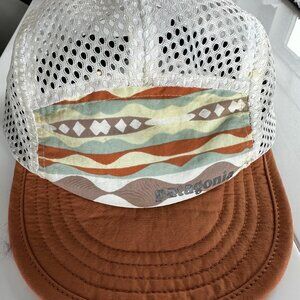 💰 CLEAROUT 💰 Mesh Patagonia Hat